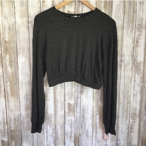 NWT Colsie Grey Banded Waist Crop Long Sleeve - Picture 1 of 4